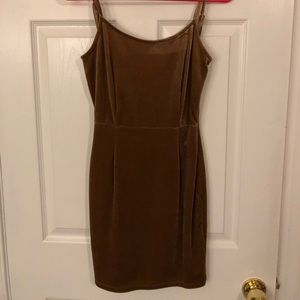 NWOT: Gold Velvet Dress w/ open back